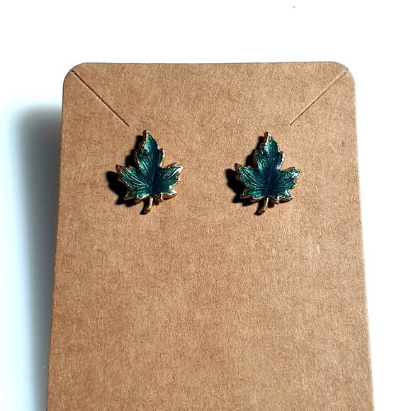 Green Maple Leaf Stud Earrings Enamel Finish Gold Tone Push Back Jewelry Gift - Picture 2 of 4